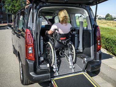 Odoo - Prueba 3 a tres columnas