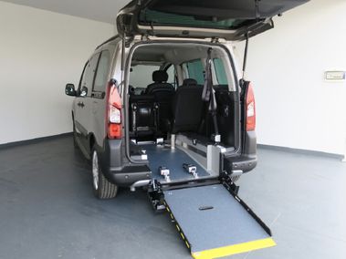 Odoo - Prueba 3 a tres columnas