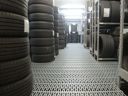 CUSTODIA NEUMÁTICOS SEMESTRAL (1ud)